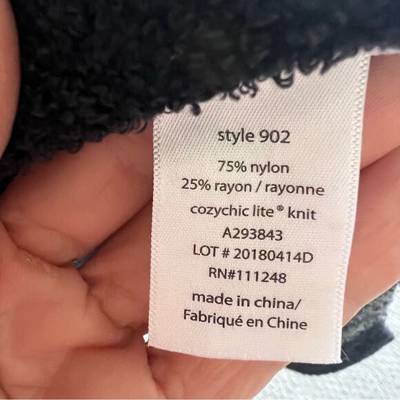 Barefoot Dreams CozyChic Lite CLIFFSIDE Wrap - Picture 9 of 12